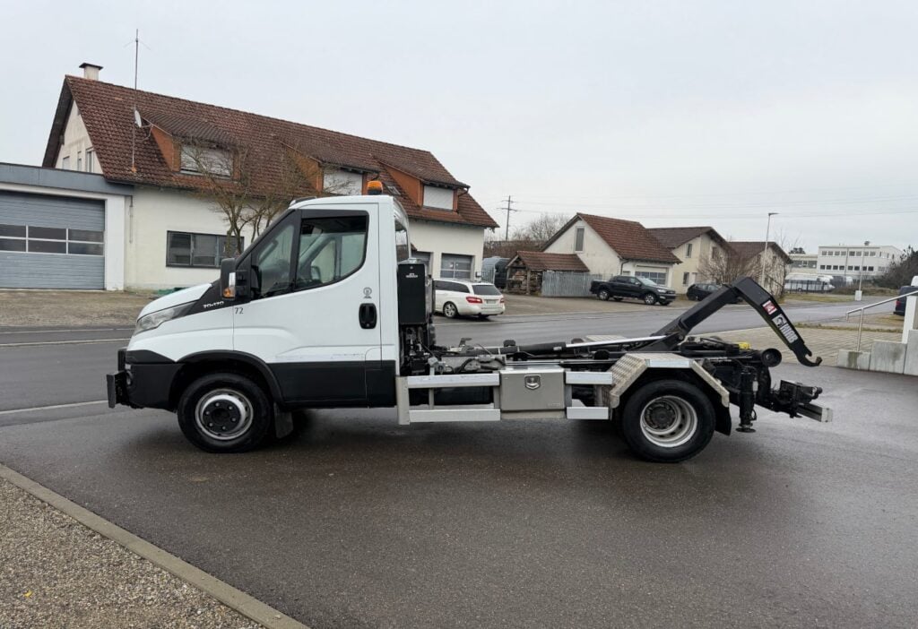 2016 Iveco 70C17H P Kommunal + Schneepflug
