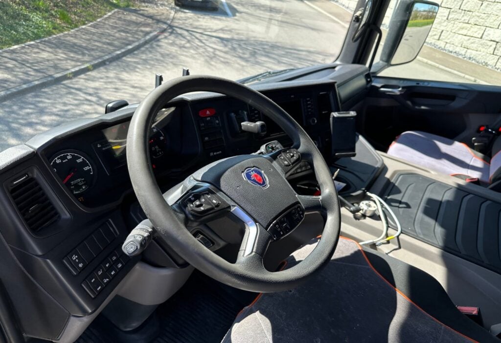 2020 Scania P 500 10x4 3-SK Trösch