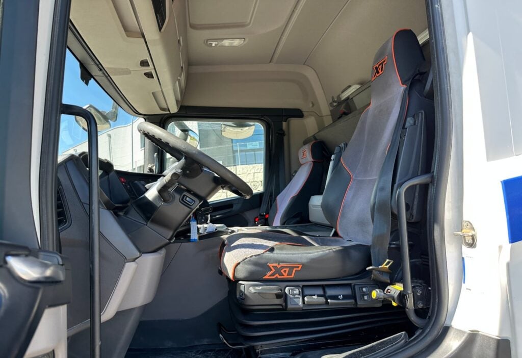 2020 Scania P 500 10x4 3-SK Trösch
