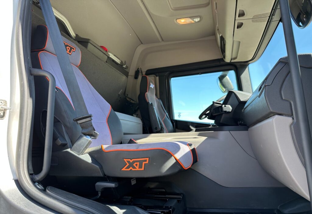 2020 Scania P 500 10x4 3-SK Trösch