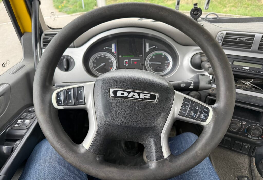 2015 DAF CF 460 6x4 Gigant Retarder AHK