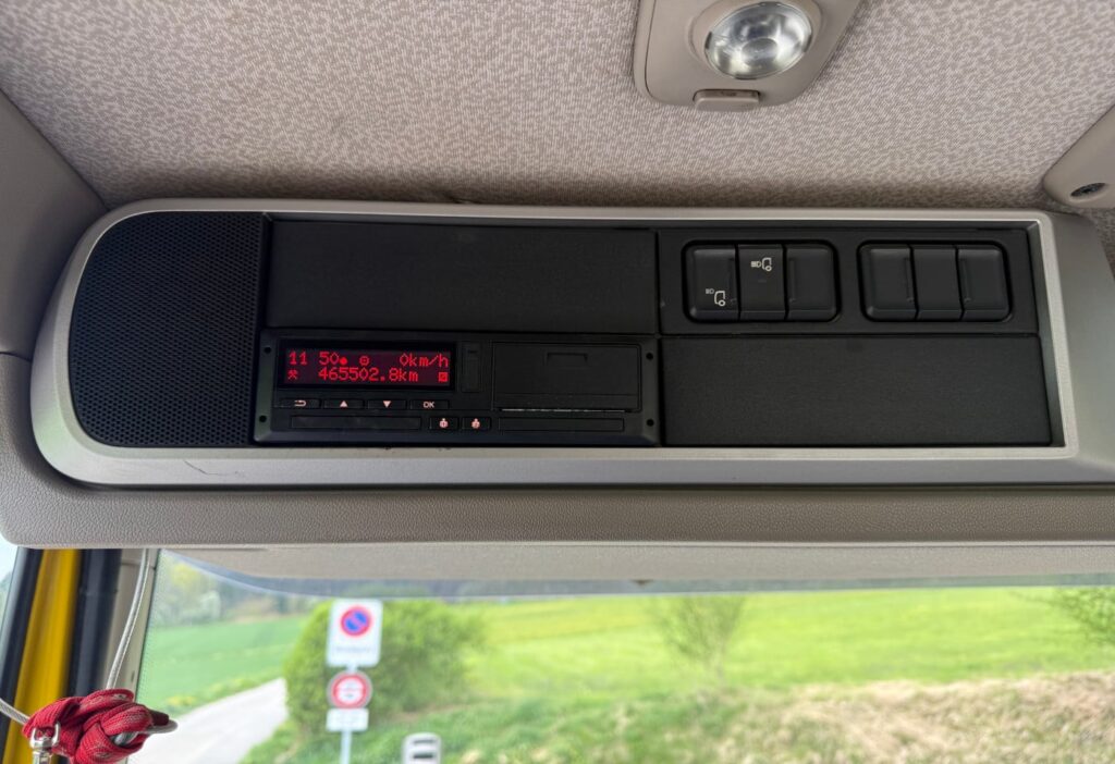 2015 DAF CF 460 6x4 Gigant Retarder AHK