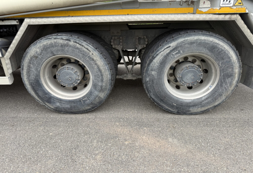 2015 DAF CF 460 6x4 Gigant Retarder AHK