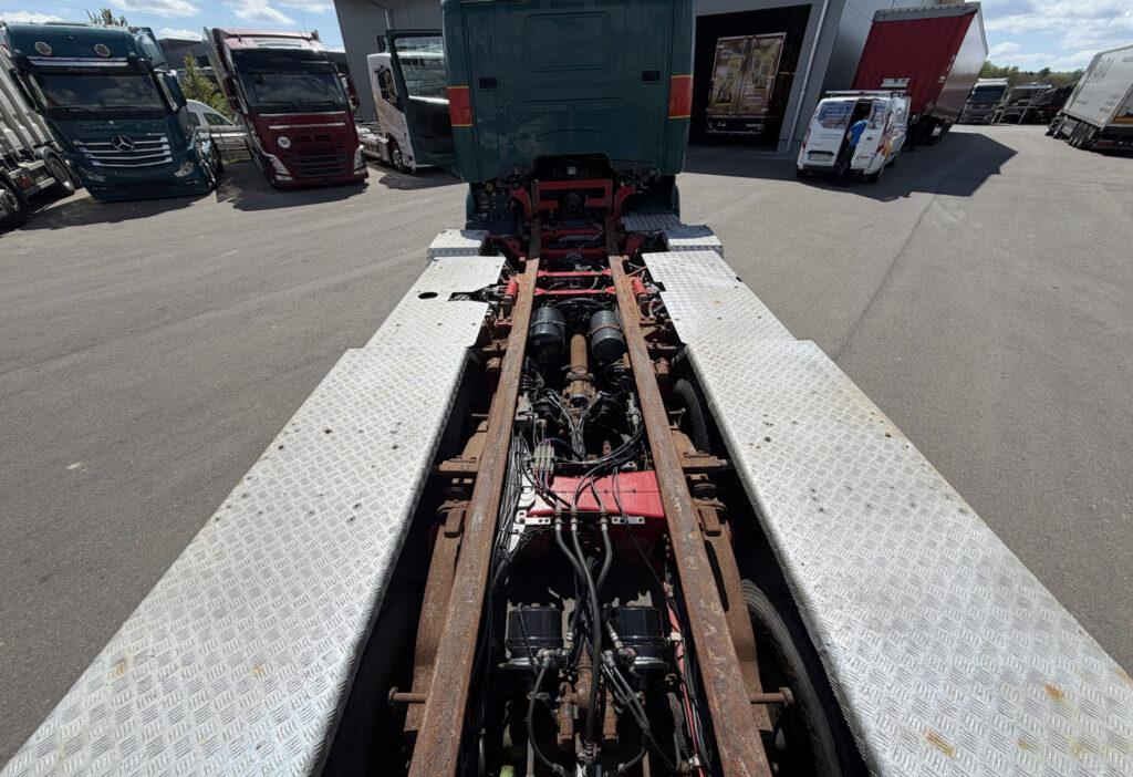 2011 Scania R560 CB 8x4 Fahrgestell EPTO