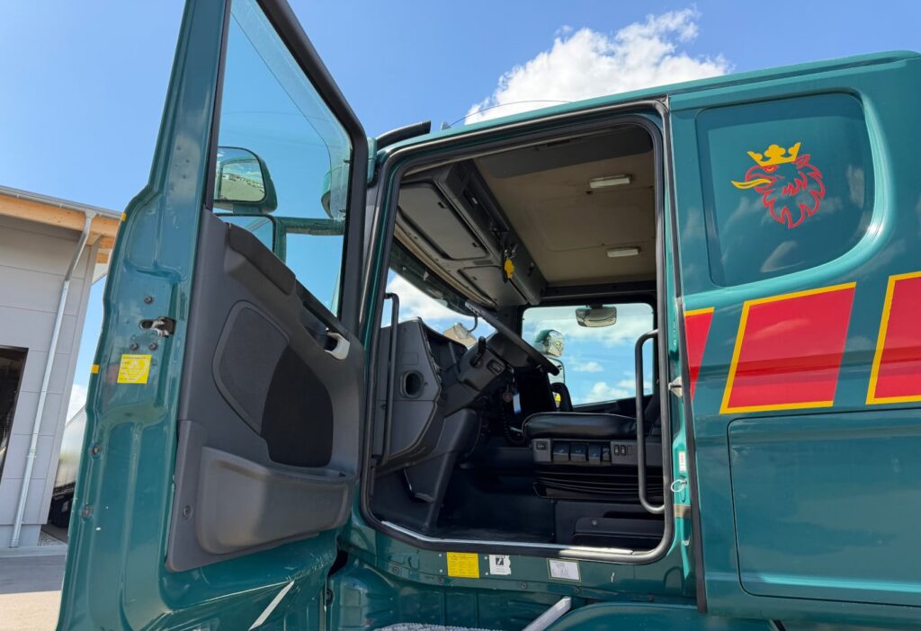 2011 Scania R560 CB 8x4 Fahrgestell EPTO