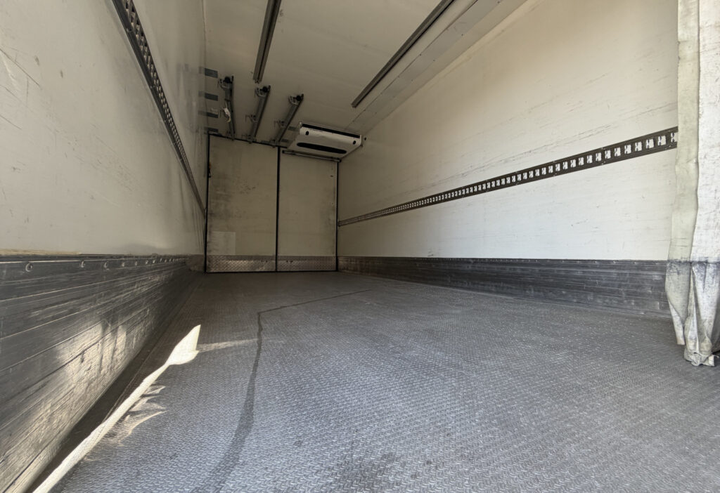 2015 Mercedes-Benz Actros 1843 4x2 TK-1200