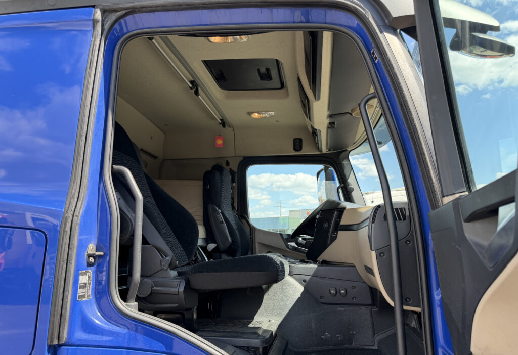 2015 Mercedes-Benz Actros 1843 4x2 TK-1200