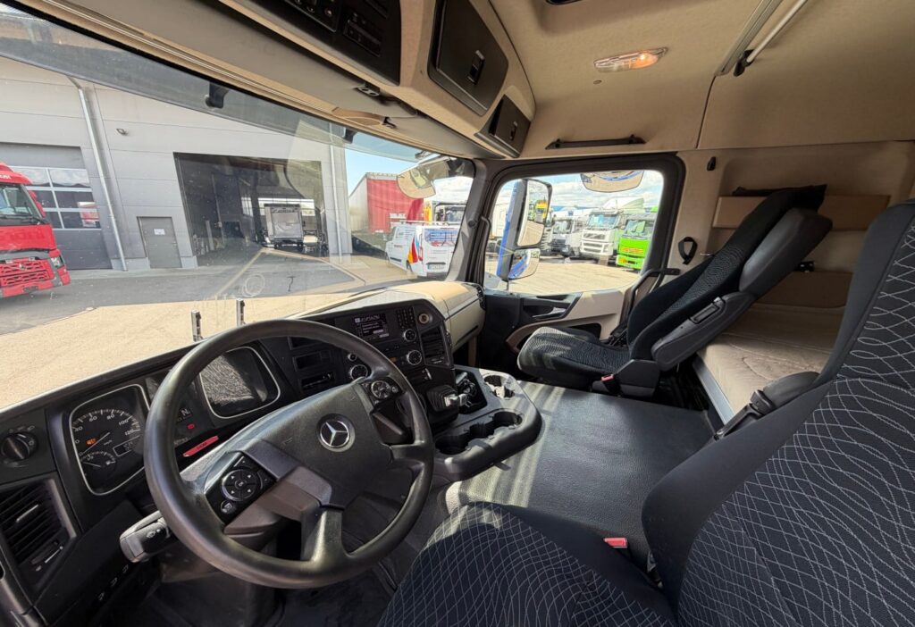 2015 Mercedes-Benz Actros 1843 4x2 TK-1200