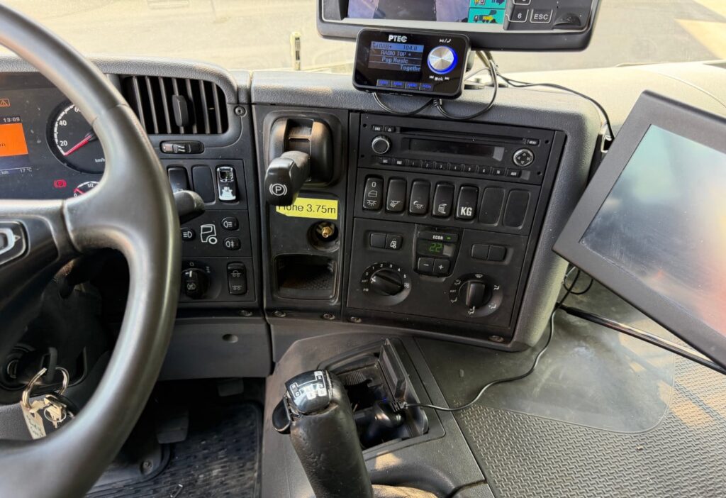 2012 Scania P320 LB6x2*4 Ochsner