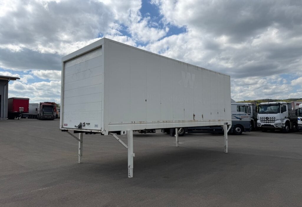 1999 WB Koffer Rolltor