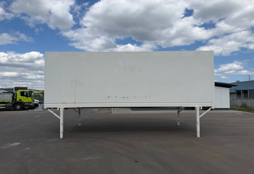 1999 WB Koffer Rolltor