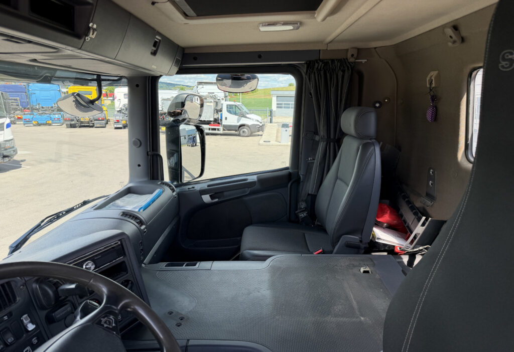 2017 Scania P410 6x4 UT