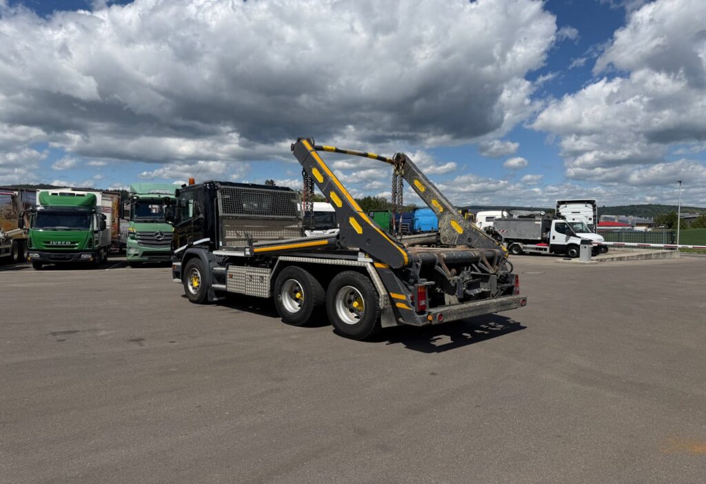 2017 Scania P410 6x4 UT
