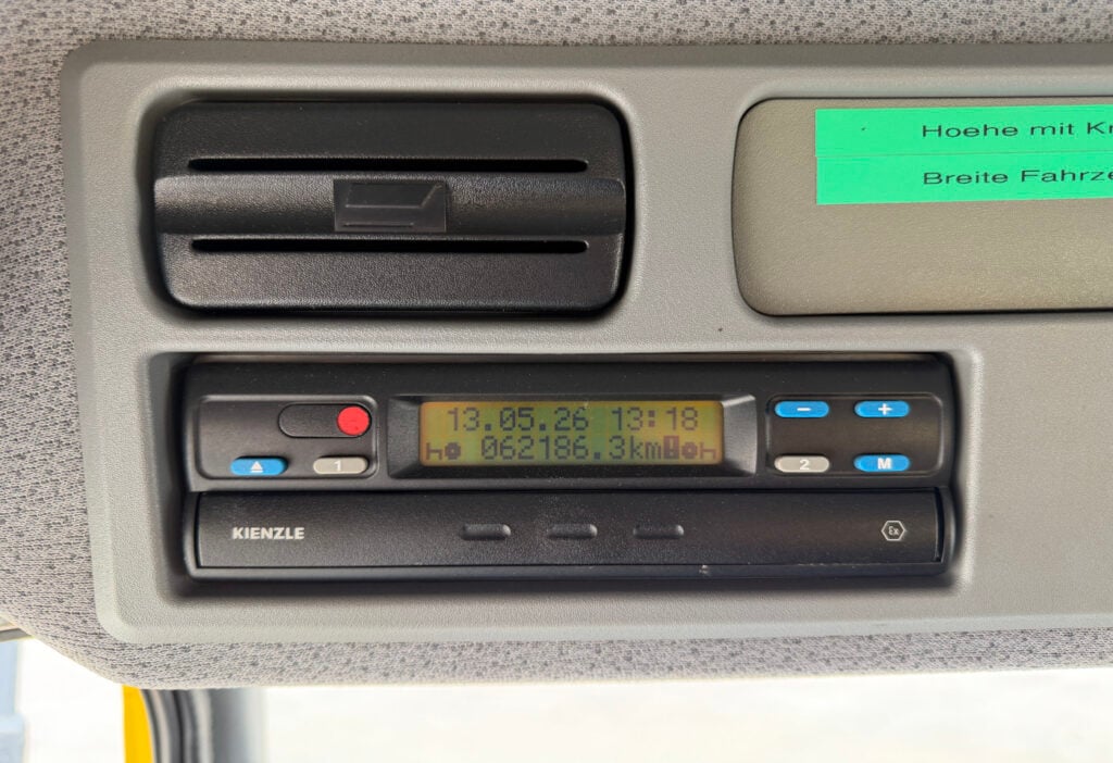 2005 Mercedes-Benz Atego 815 4x2 SE 105N/2