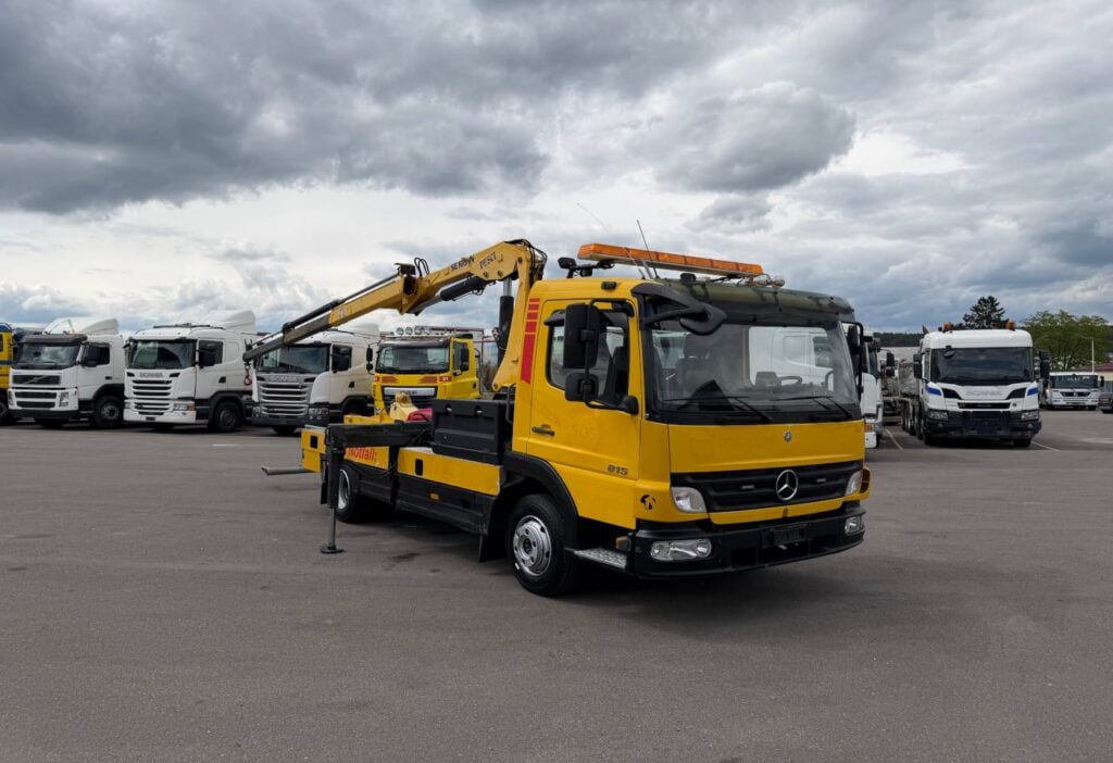 2005 Mercedes-Benz Atego 815 4x2 SE 105N/2