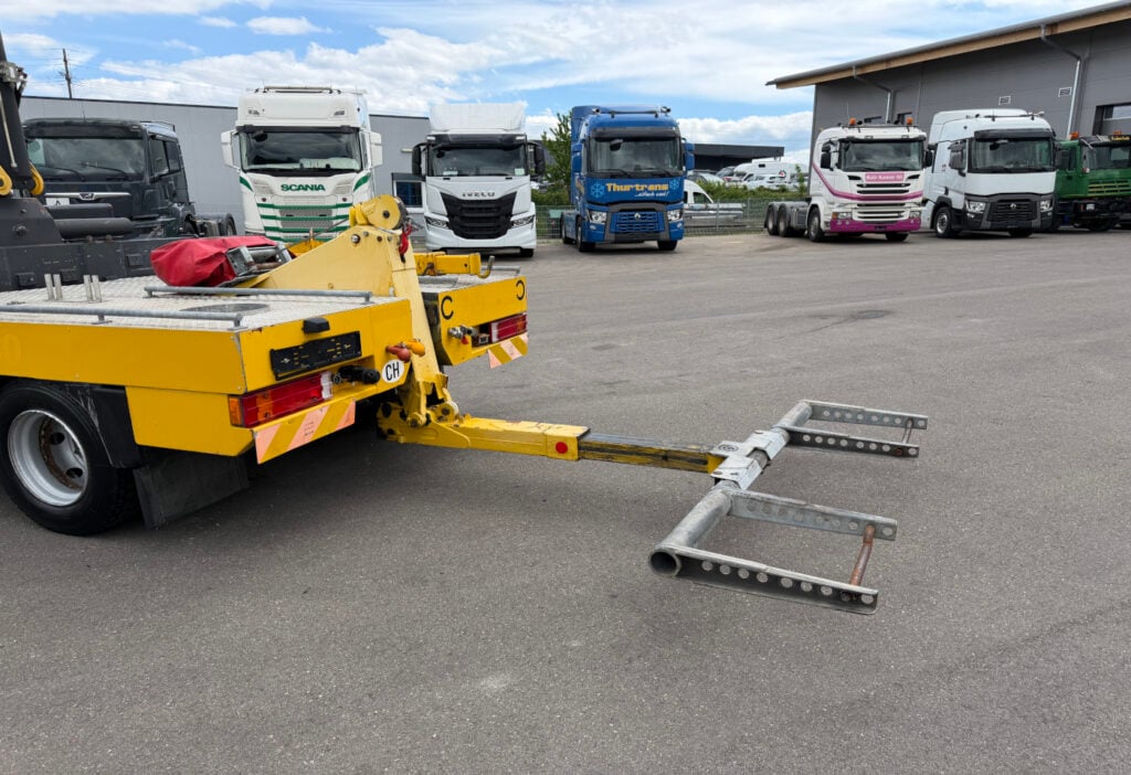 2005 Mercedes-Benz Atego 815 4x2 SE 105N/2