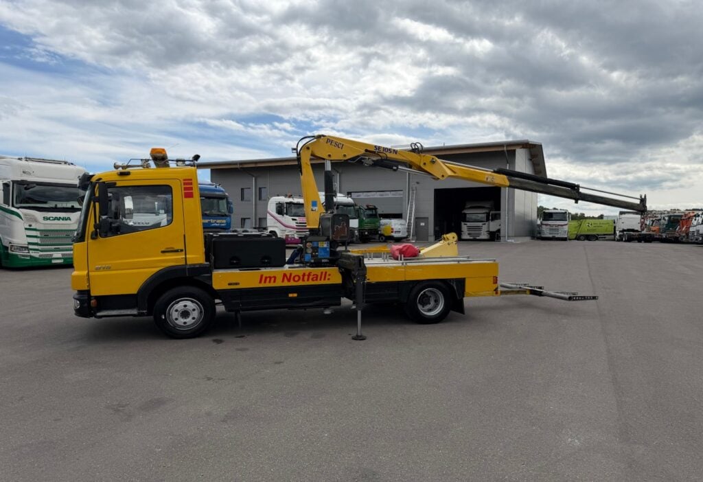 2005 Mercedes-Benz Atego 815 4x2 SE 105N/2