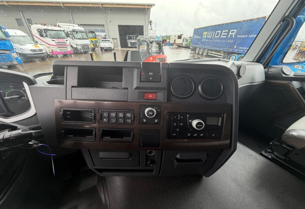 2015 Renault T460 4x2