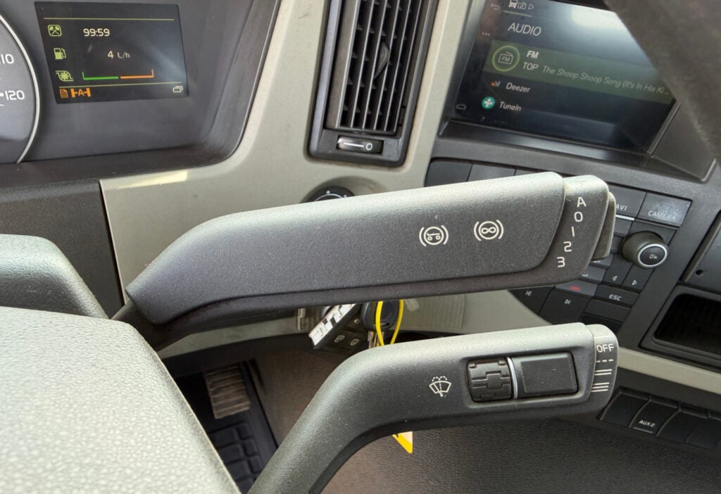 2018 Volvo FM-500 8x2 Hiab