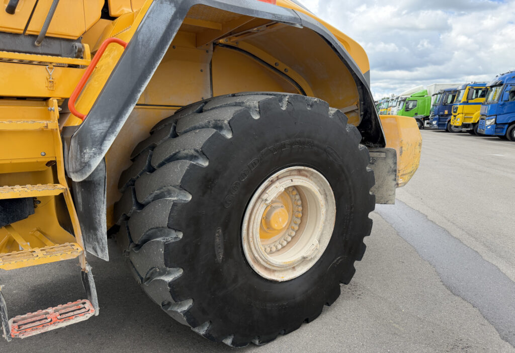 2018 Volvo L220H Radlader