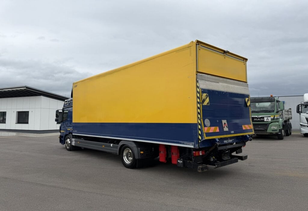 2017 Mercedes-Benz Atego 1530 4x2 Koffer/HB