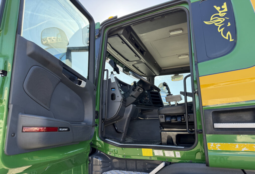2013 Scania G 440 LB 8x4 Moser