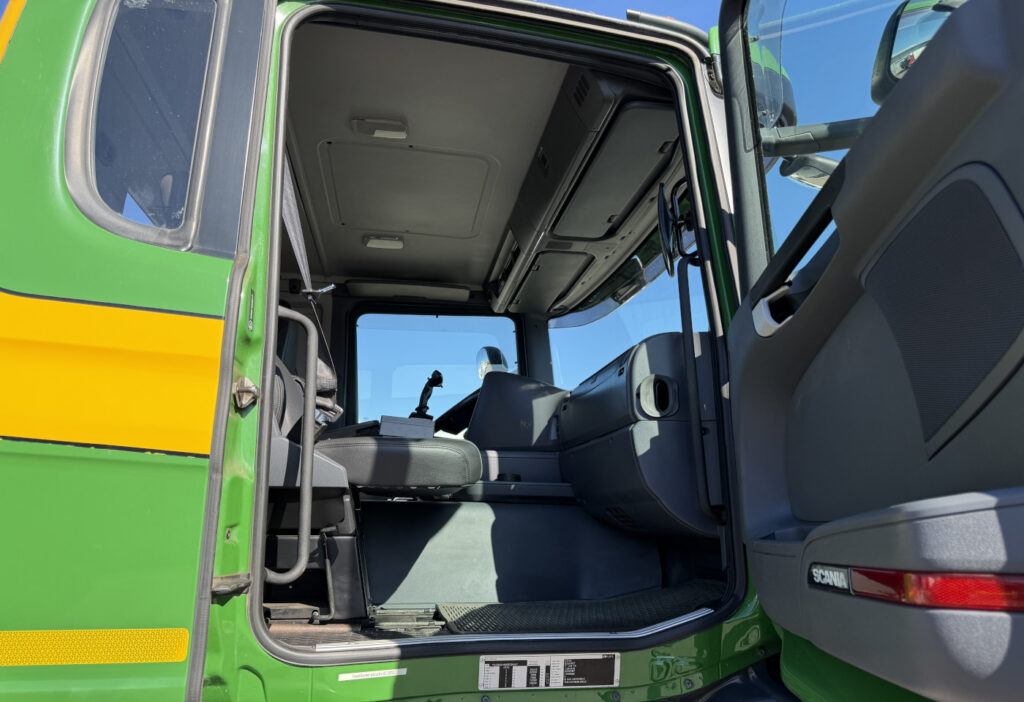 2013 Scania G 440 LB 8x4 Moser