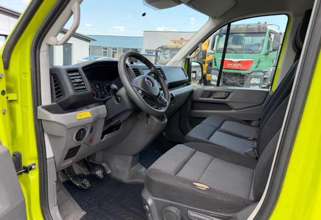 2019 VW Crafter 35 Brücke m. Verdeck + Hebebühne