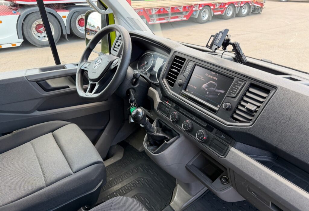 2019 VW Crafter 35 Brücke m. Verdeck + Hebebühne