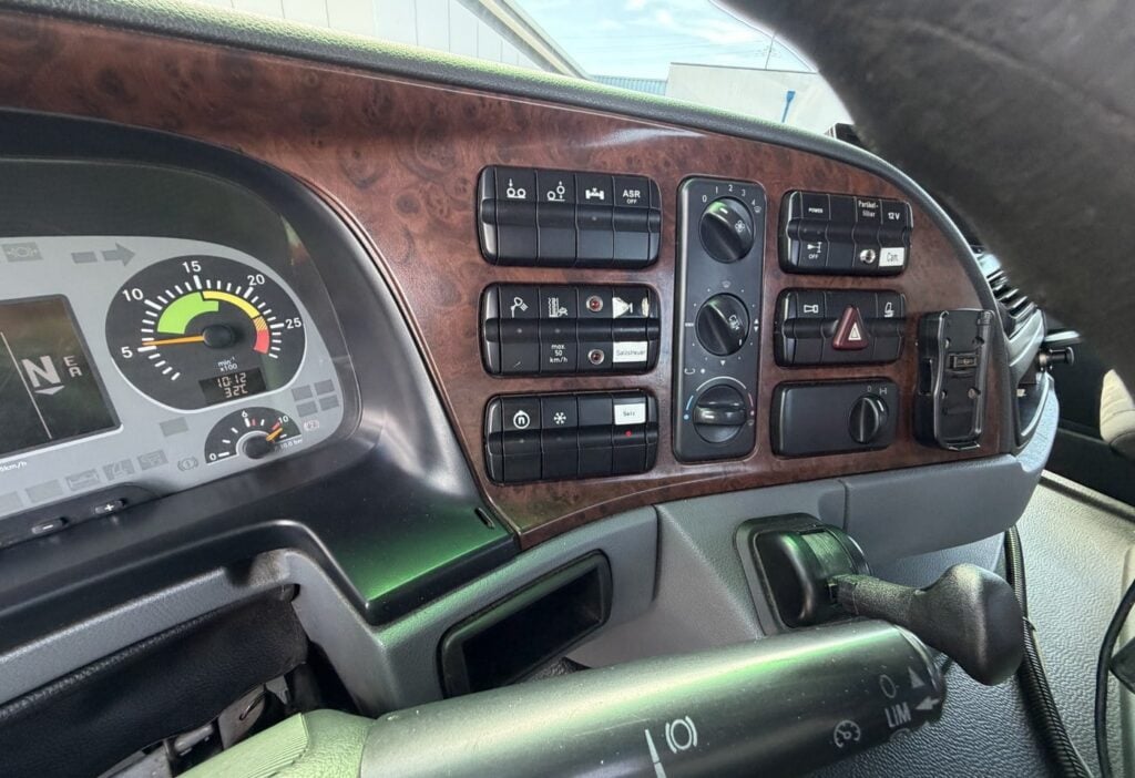 2008 Mercedes-Benz Actros 2536 6x2*4 Trösch