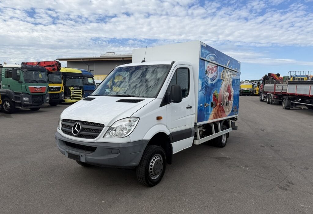 2012 Mercedes-Benz 516 CDI 4x4 Kühlkoffer/HB