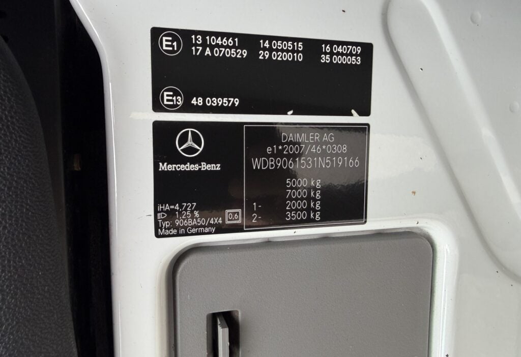 2012 Mercedes-Benz 516 CDI 4x4 Kühlkoffer/HB