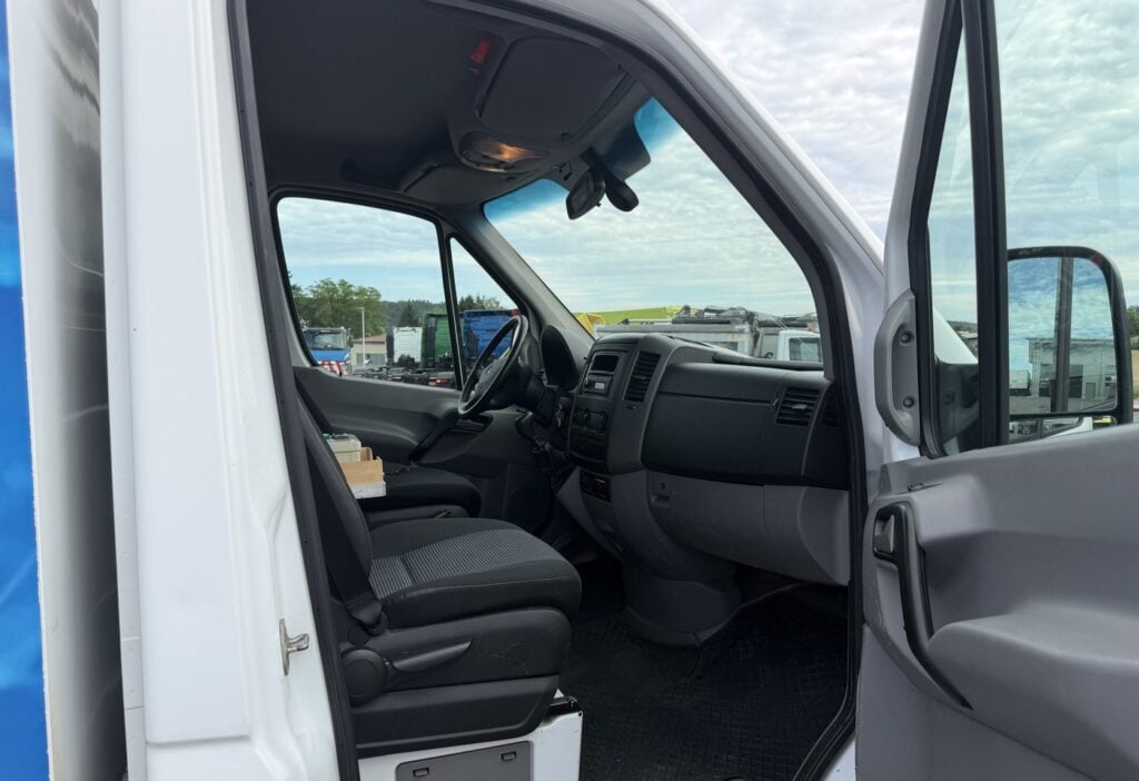 2012 Mercedes-Benz 516 CDI 4x4 Kühlkoffer/HB