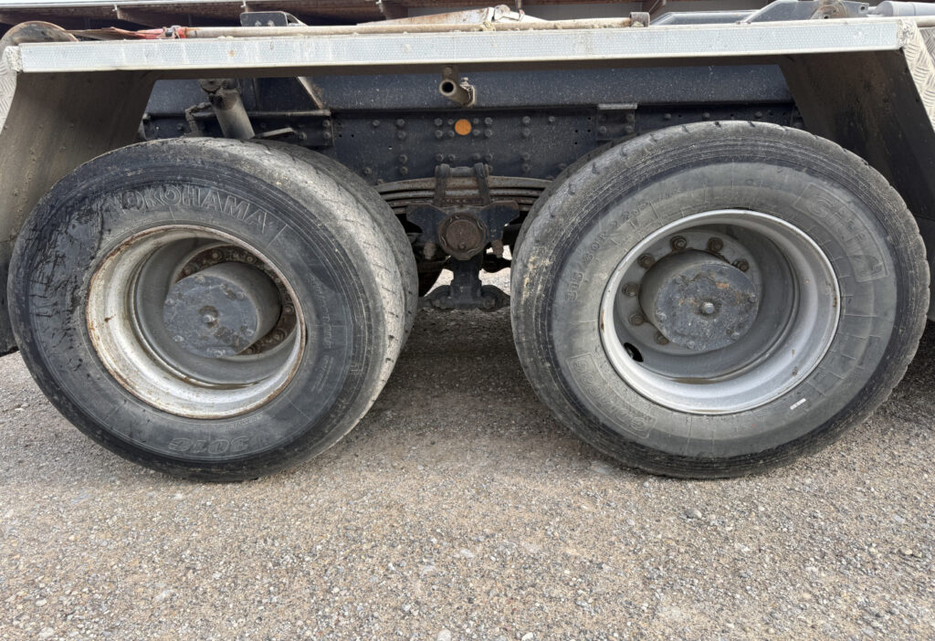 2014 Iveco 340T45 8x4 Trösch
