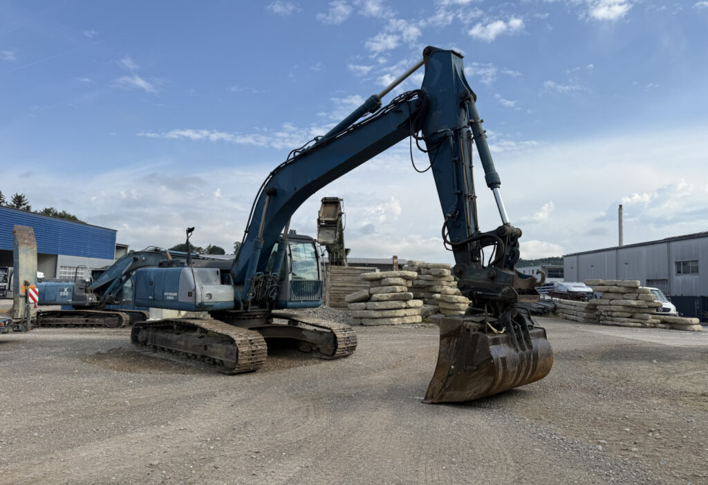 2006 New Holland E 265 Bagger