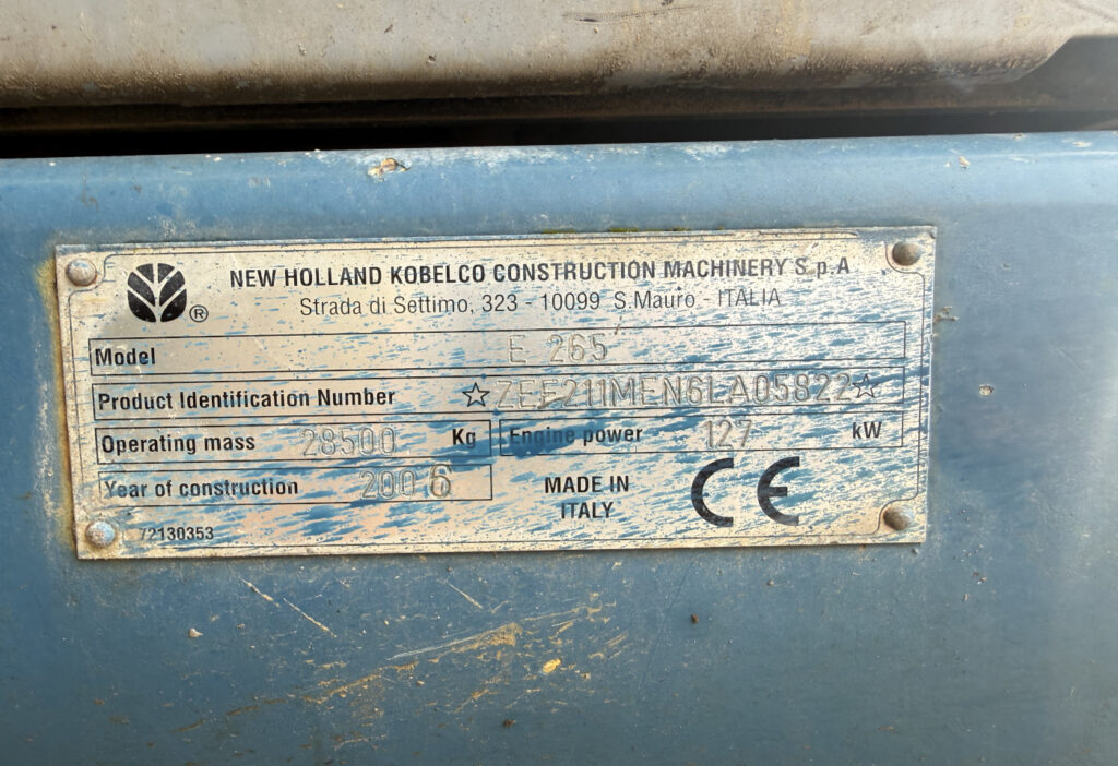 2006 New Holland E 265 Bagger