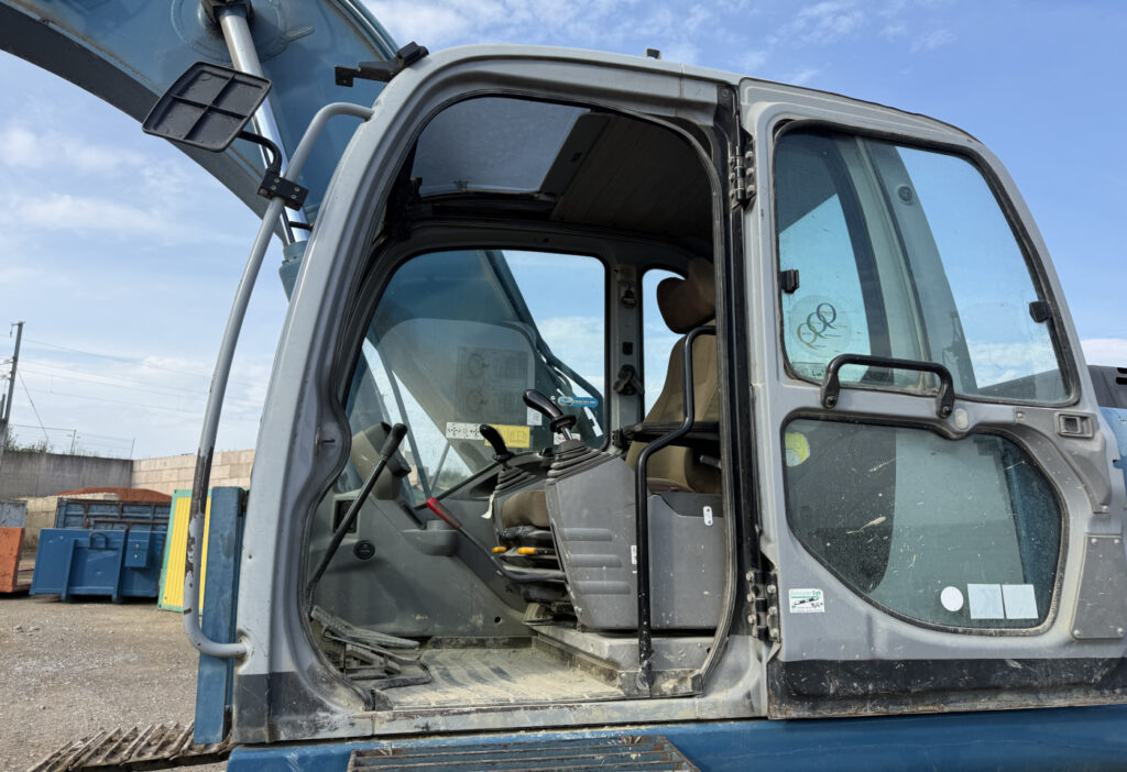 2006 New Holland E 265 Bagger