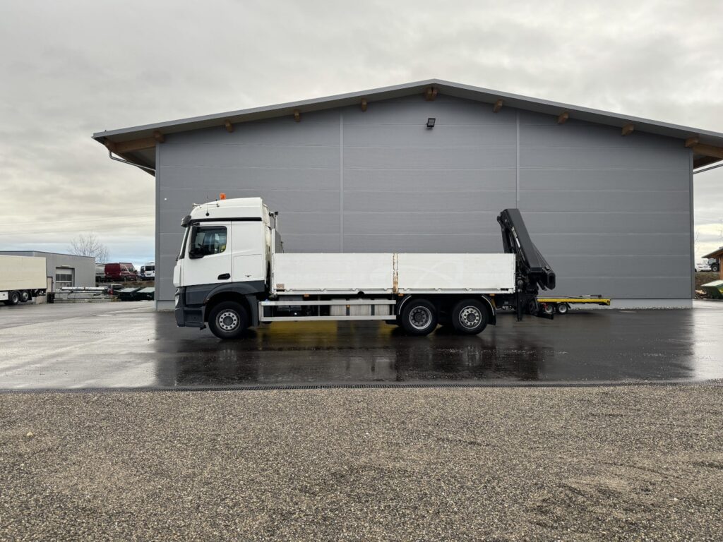 2016 Mercedes Benz Actros 2545 6x2*4 Hiab 244