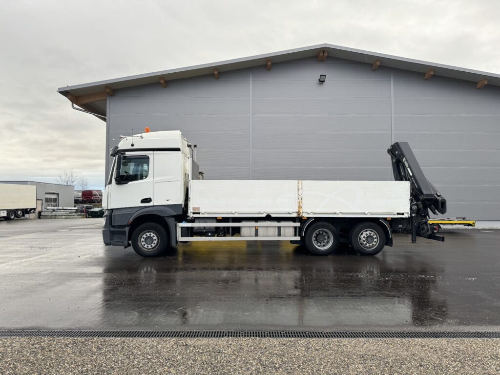 2016 Mercedes Benz Actros 2545 6x2*4 Hiab 244