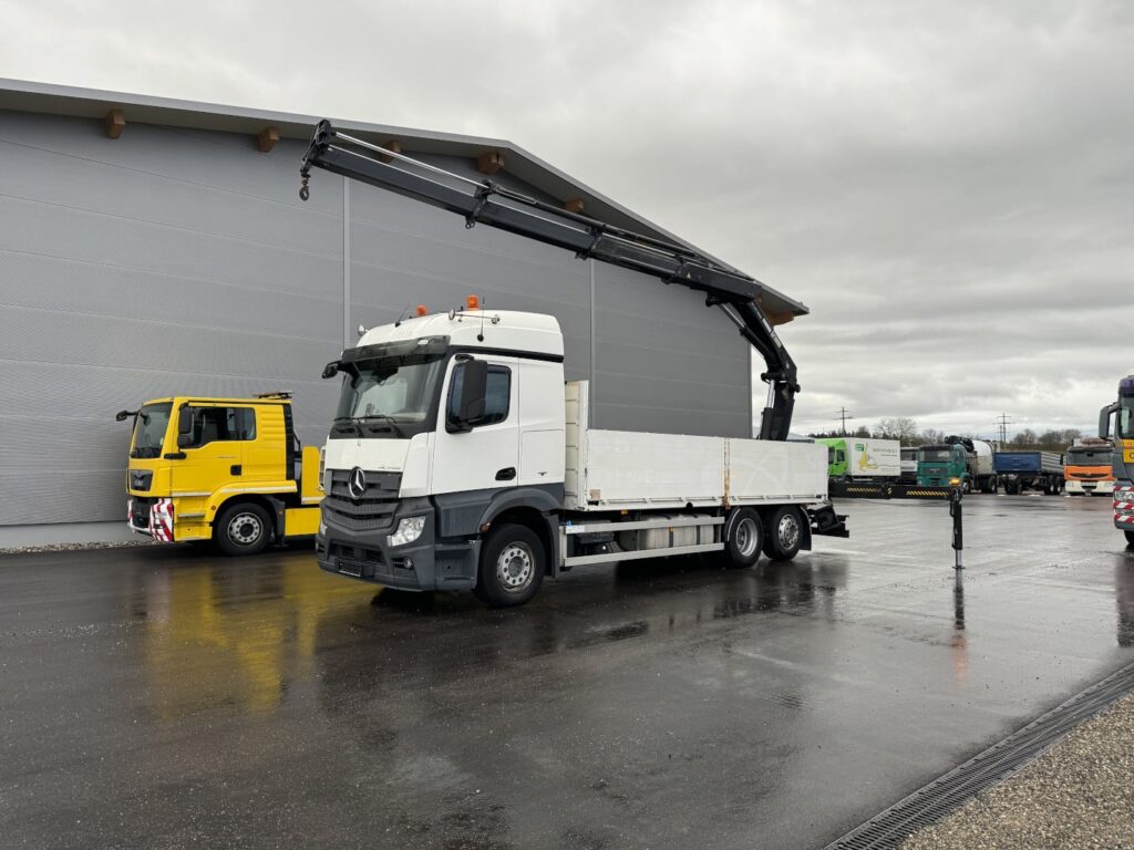 2016 Mercedes Benz Actros 2545 6x2*4 Hiab 244