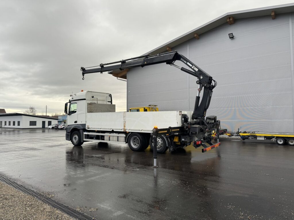 2016 Mercedes Benz Actros 2545 6x2*4 Hiab 244