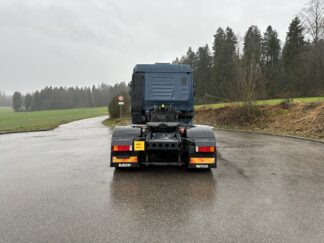 571000 Km