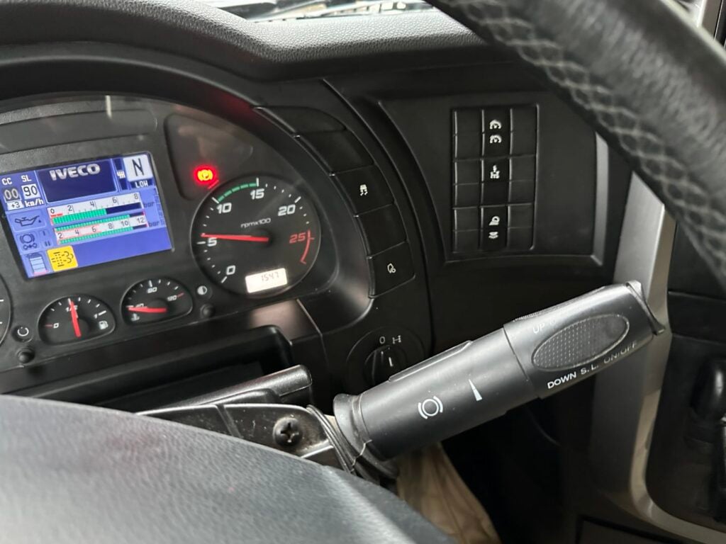 (D) 2016 Iveco 440S56T Stralis Hydraulik