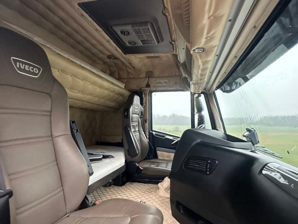 (D) 2016 Iveco 440S56T Stralis Hydraulik