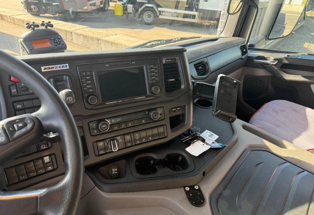 2020 SCANIA P500 10x4*6 Trösch 3SK erste Antriebsachse Schaden