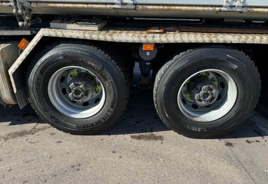 2020 SCANIA P500 10x4*6 Trösch 3SK erste Antriebsachse Schaden