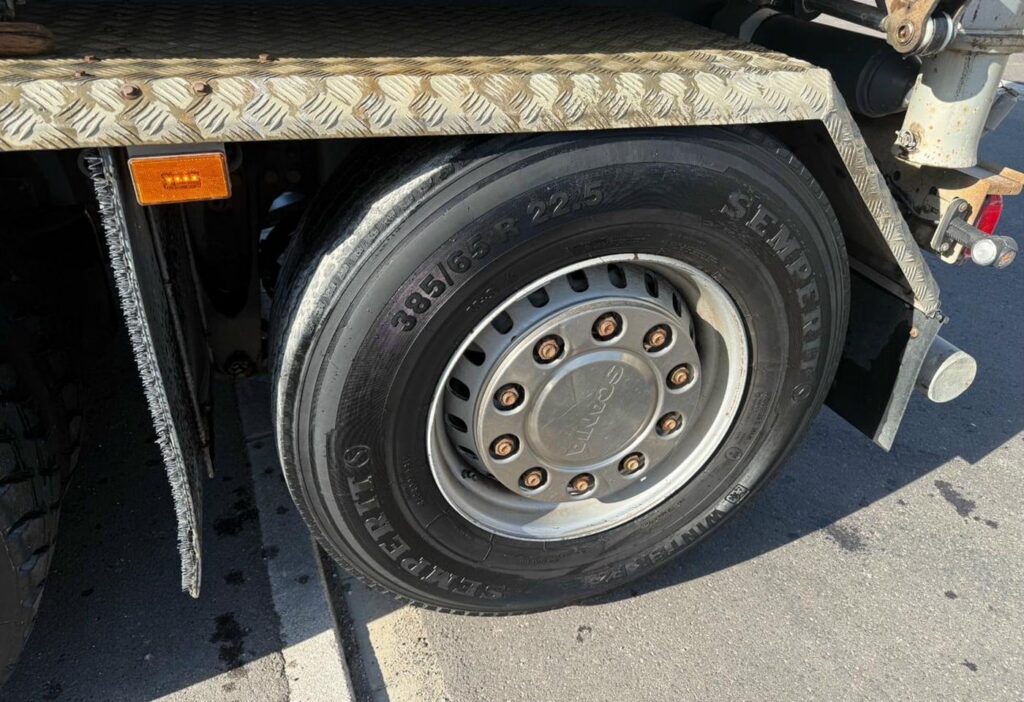 2020 SCANIA P500 10x4*6 Trösch 3SK erste Antriebsachse Schaden