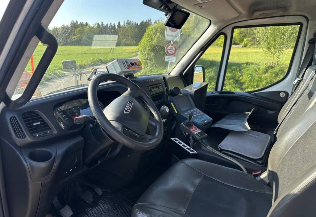 2016 Iveco 70C17H P Haken / Kehricht / WD