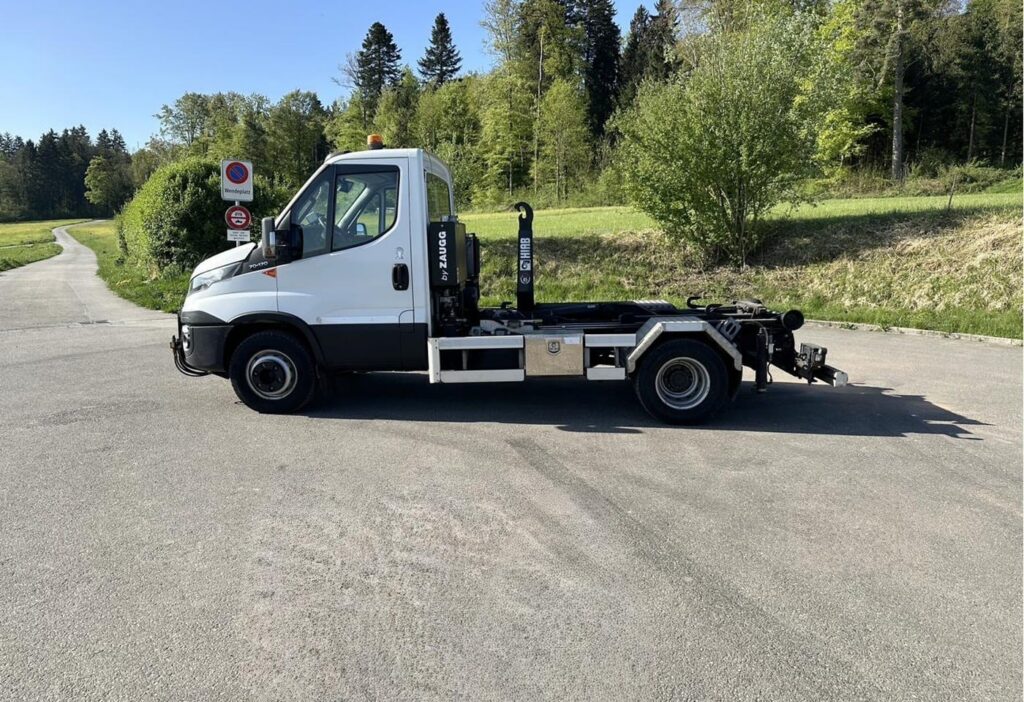 2016 Iveco 70C17H P Haken / Kehricht / WD