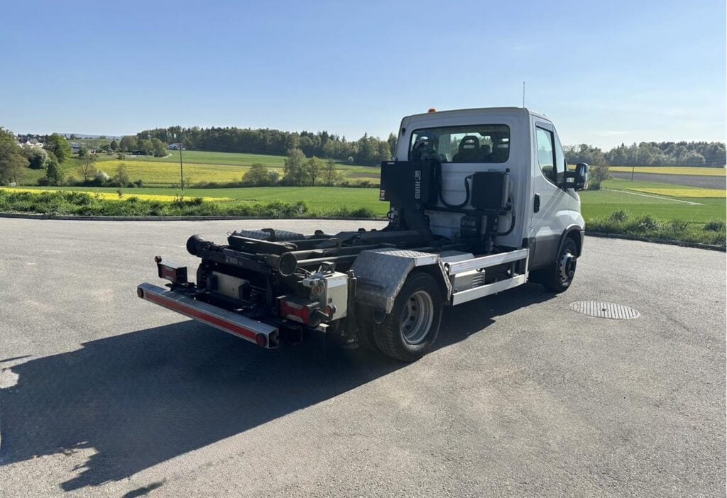 2016 Iveco 70C17H P Haken / Kehricht / WD